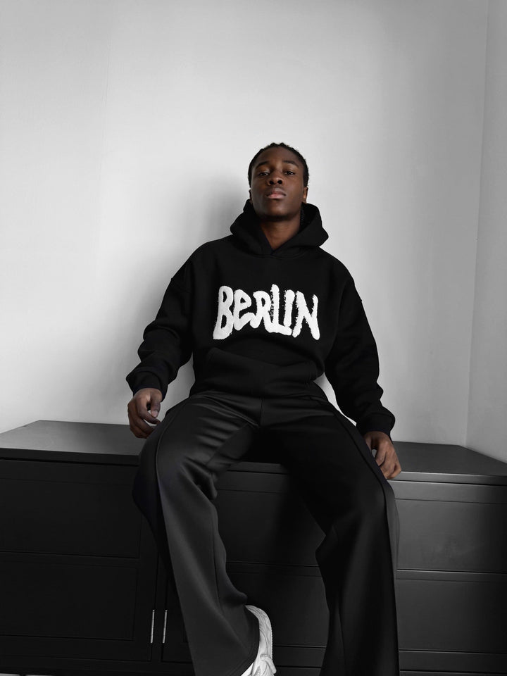 Oversize Berlin "Sumpf" Hoodie - Svart