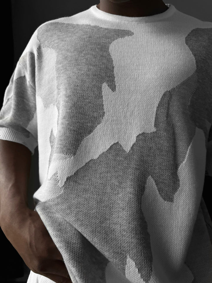 Oversize Alpenglow Stickad T-Shirt - Vit och Grå