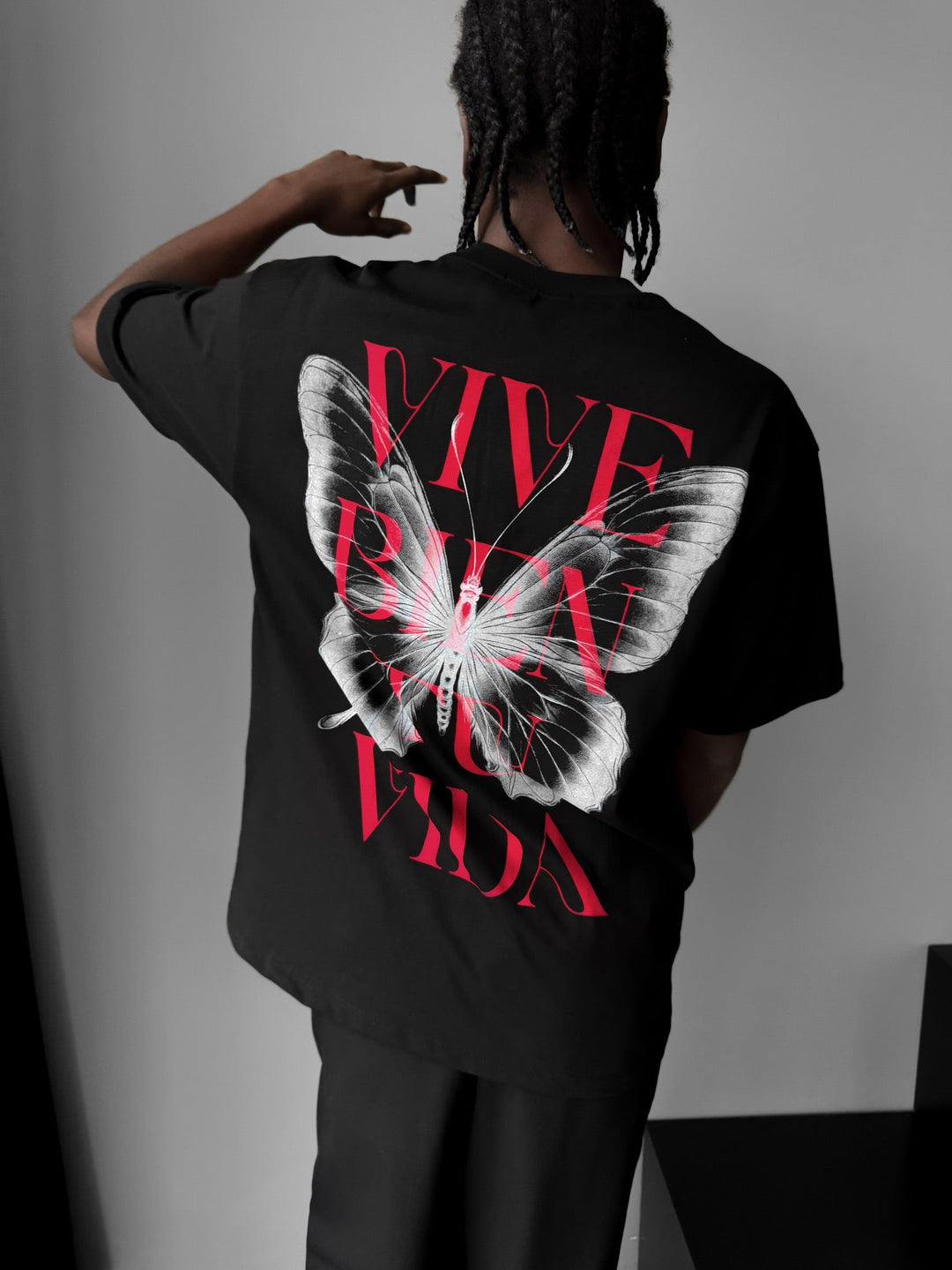Oversize "Vive Bien Tu Vida" T-shirt - Svart och Vit