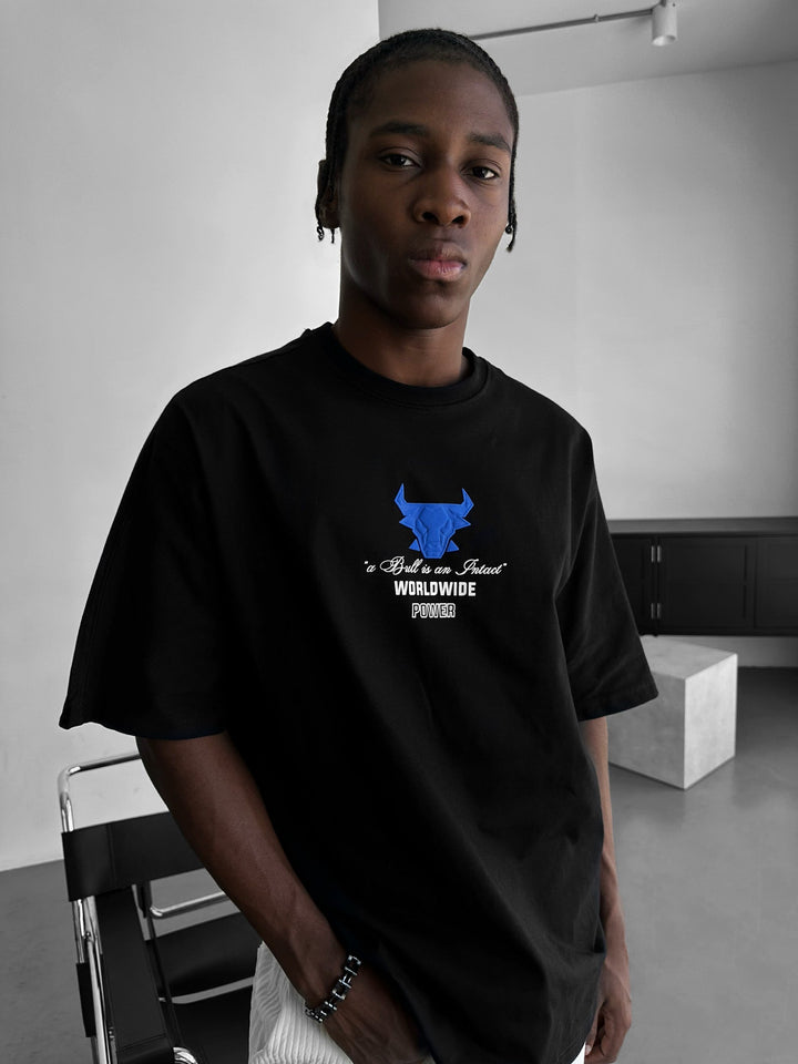 Oversize Bull Worldwide T-shirt - Svart och Saks