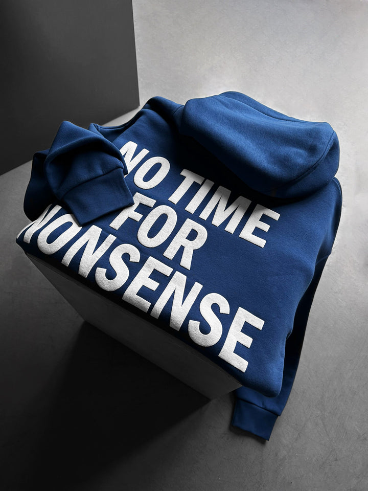 Oversize “Ingen tid för nonsens” Hoodie - Navy Peony