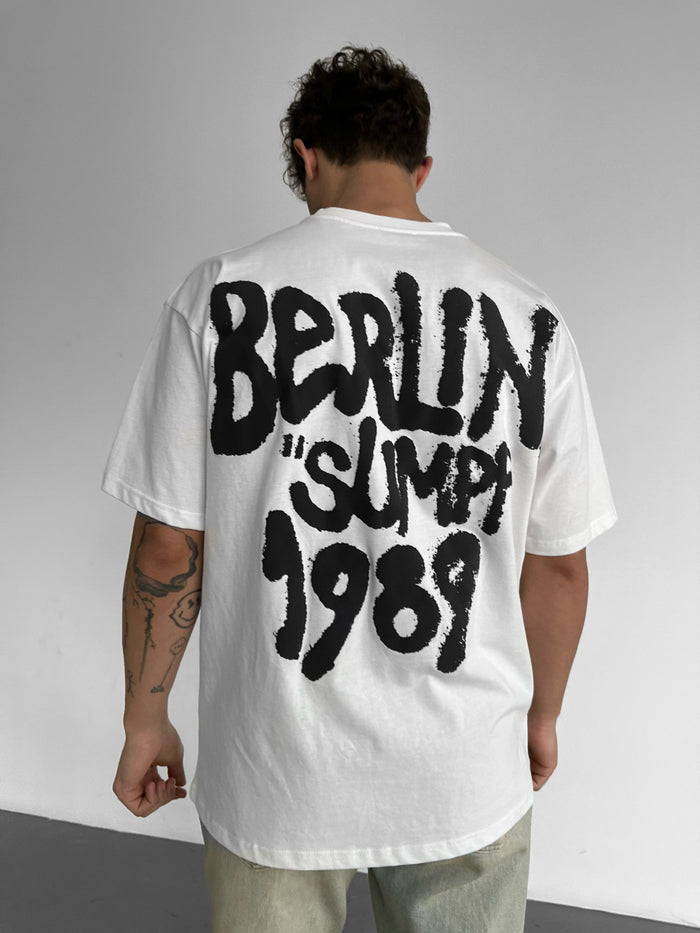 Oversize 'Berlin Sumpf' T-shirt - Ecru