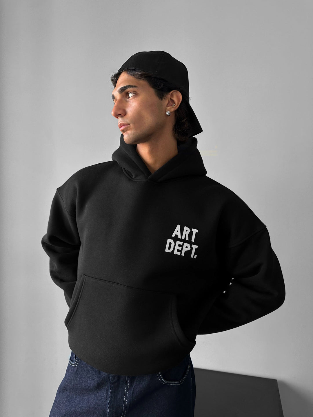 Oversize Art Dept. Hoodie - Svart