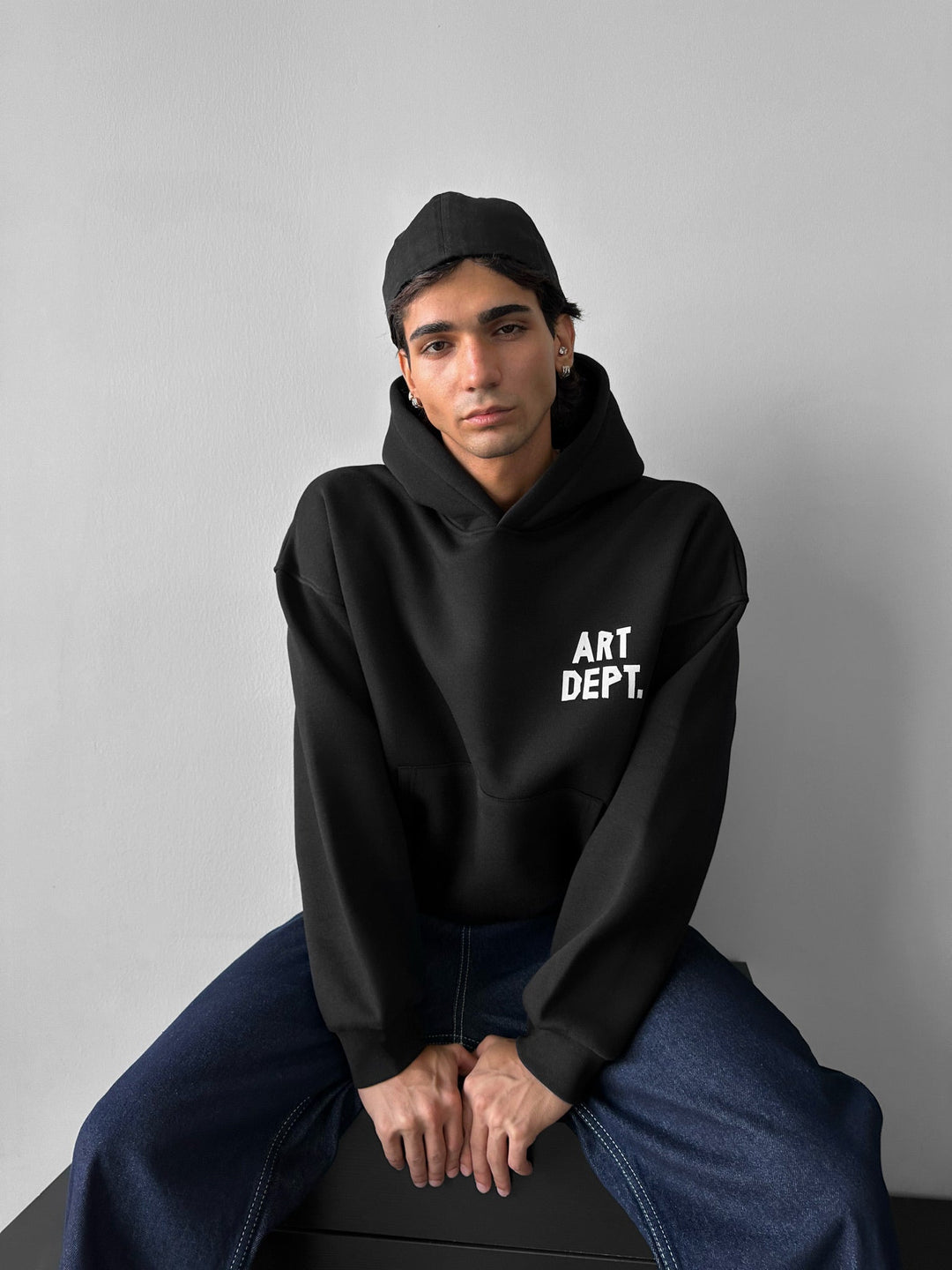 Oversize Art Dept. Hoodie - Svart
