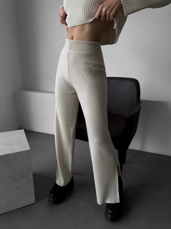 Breda Ben Stickade Byxor - Beige