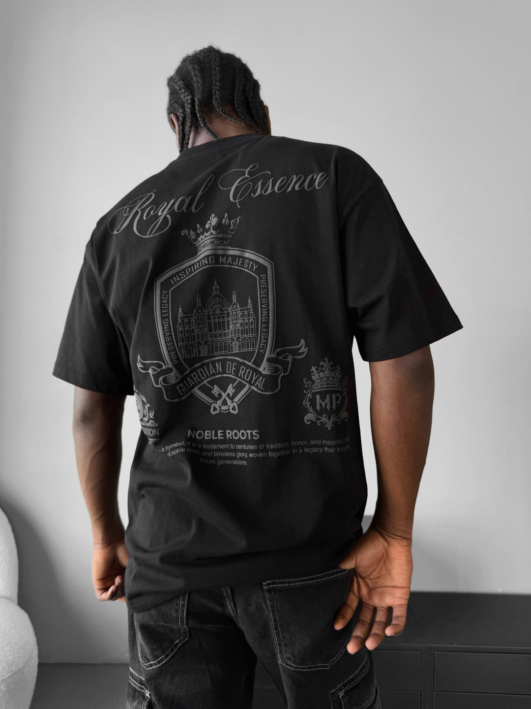 Oversize Royale Essence T-shirt - Svart