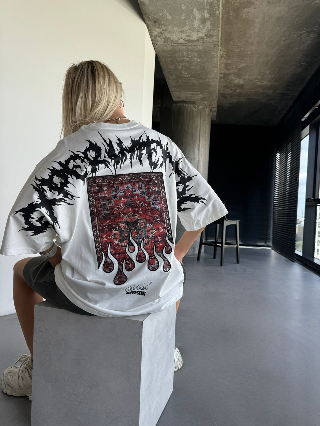 Oversize Experimentell T-Shirt - Ecru