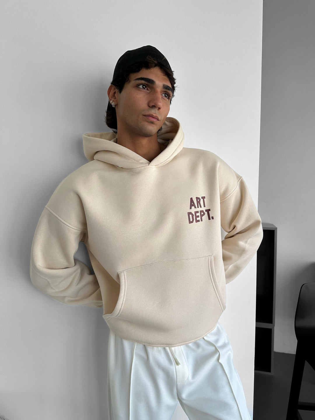 Oversize Art Dept. Hoodie - Beige