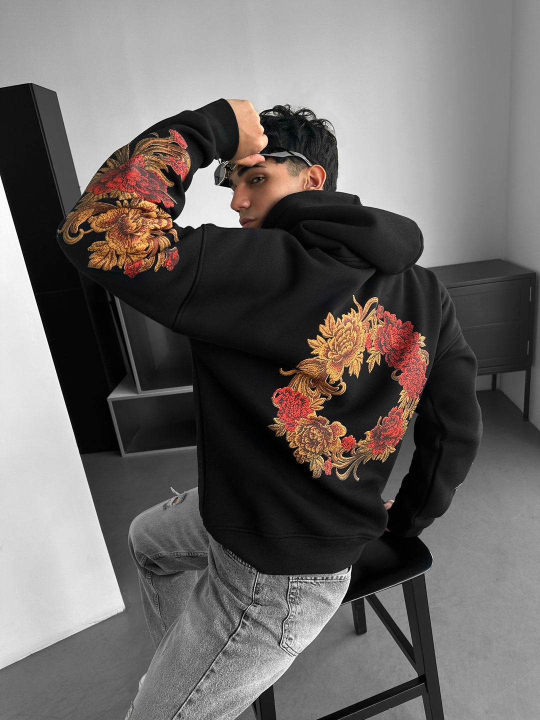 Oversize Krysantemum Hoodie - Svart