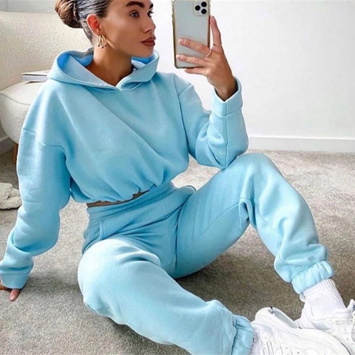 Mjukisset med kort hoodie