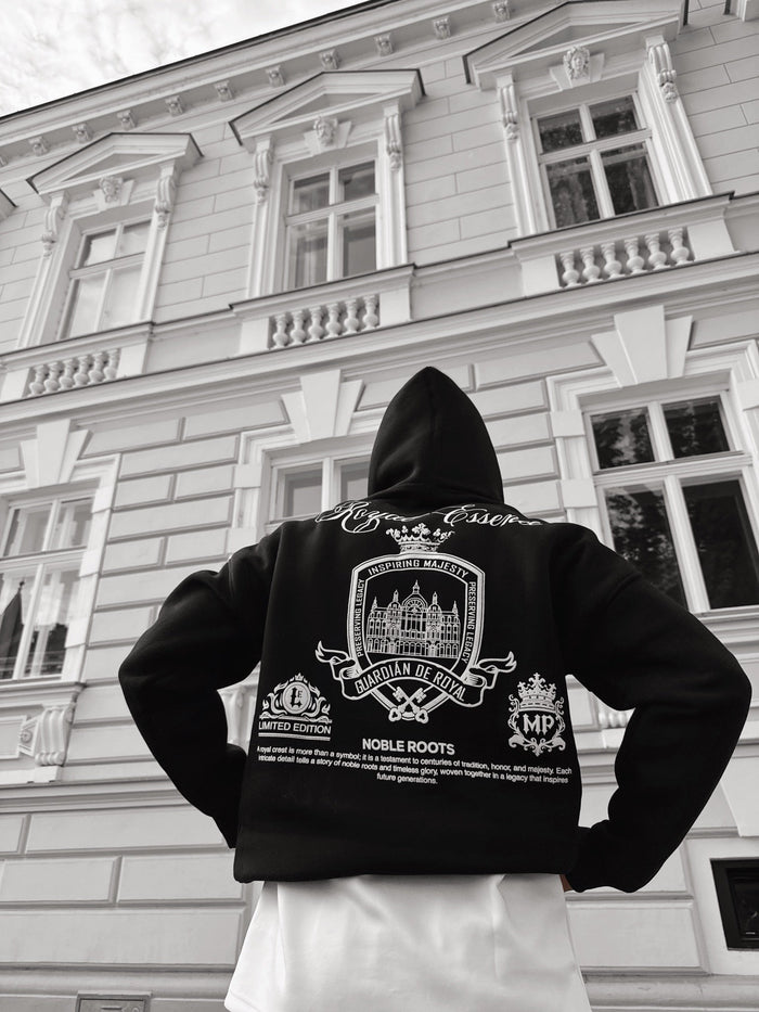 Oversize 'Royal Essence' Hoodie - Svart