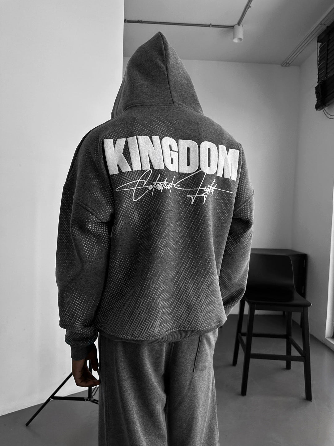 Oversize Kingdom Hoodie - Antracit Melange och Vit