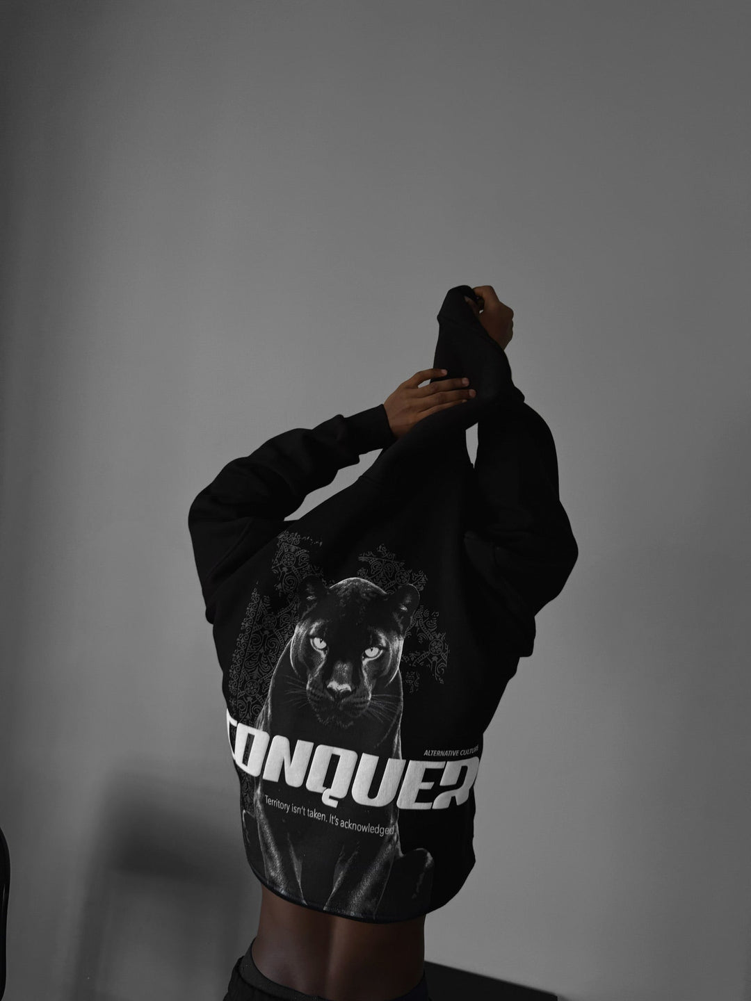 Oversize Conquer Hoodie - Svart