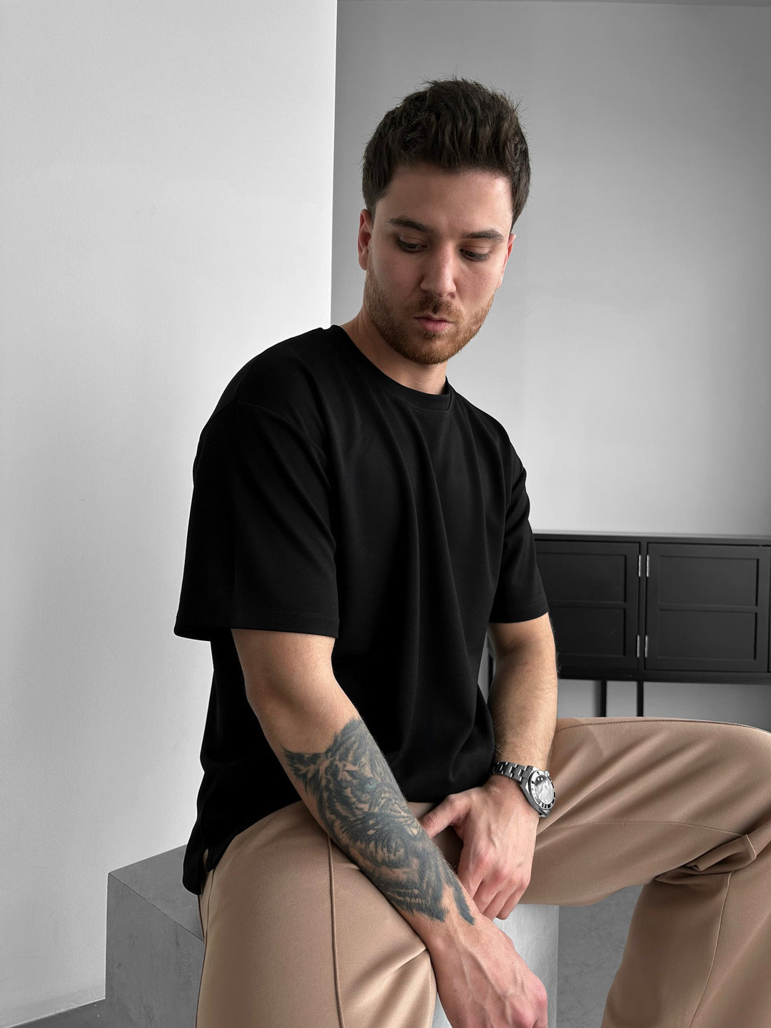 Lös Passform Bas T-shirt - Svart