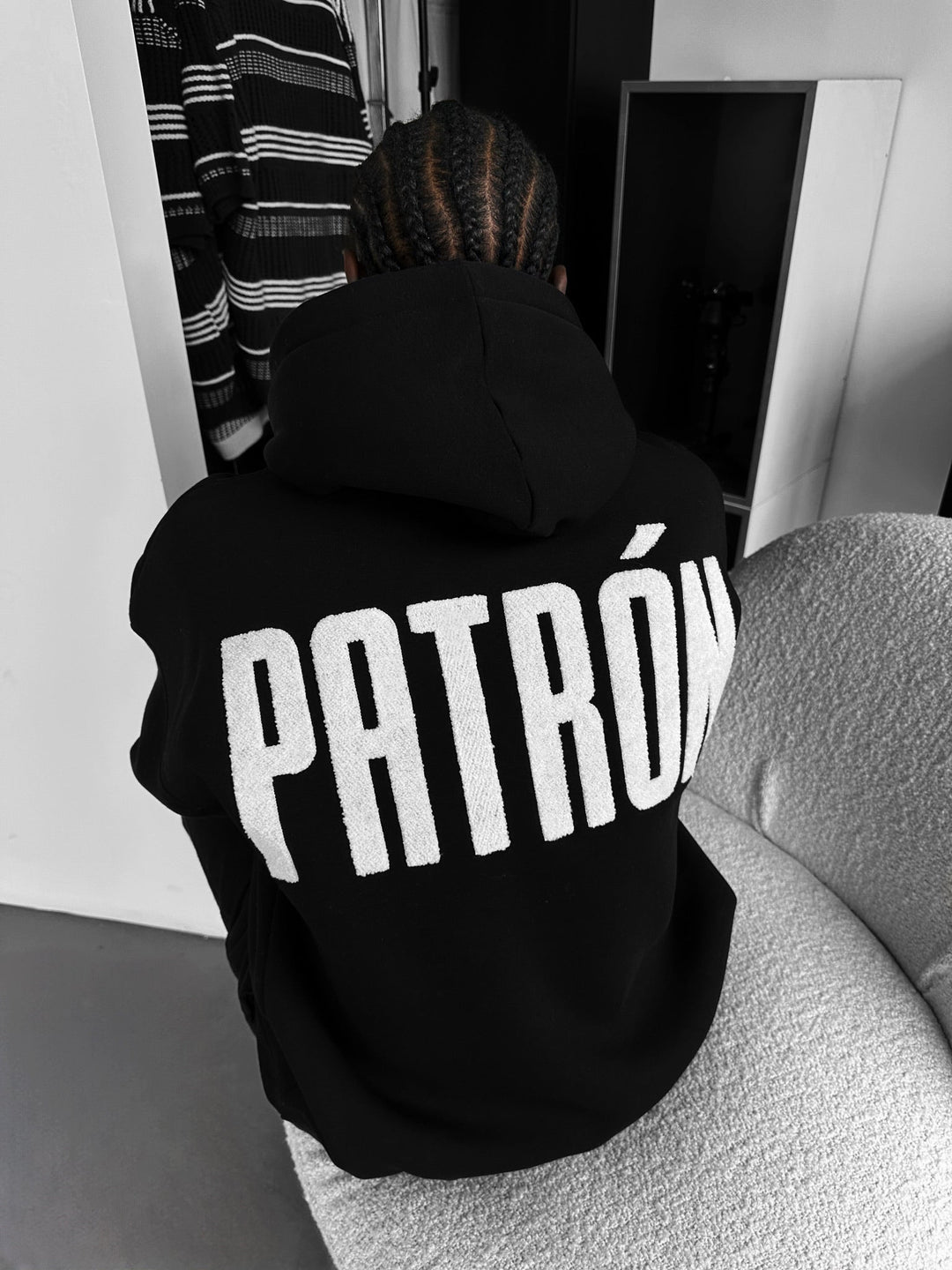 Oversize Detaljerad Patron Hoodie - Svart och Vit