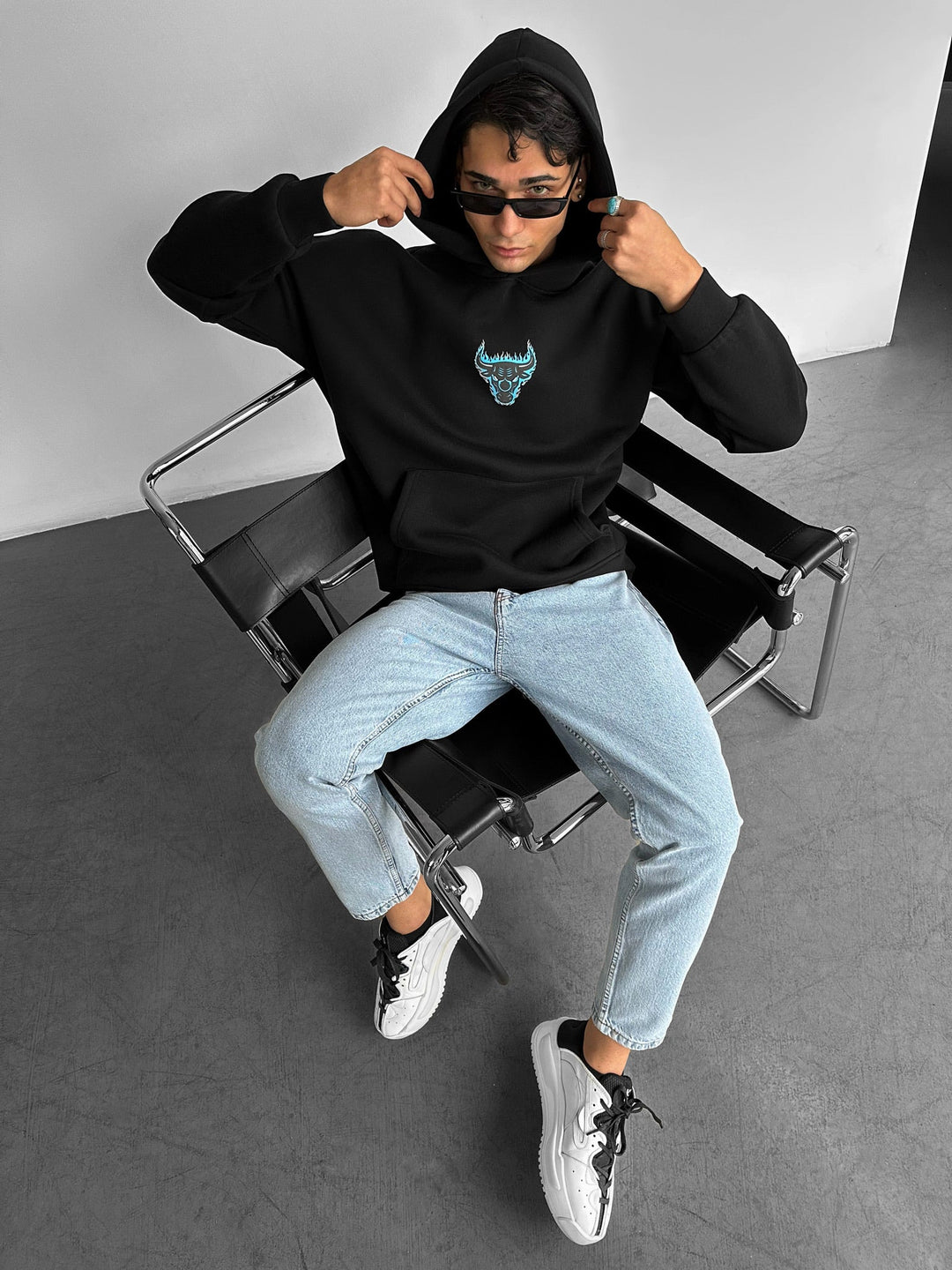 Oversize Bull Fearless Hoodie - Svart och Blå