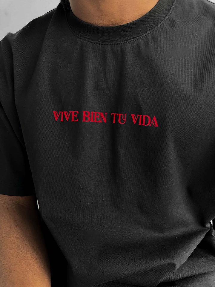 Oversize "Vive Bien Tu Vida" T-shirt - Svart och Vit