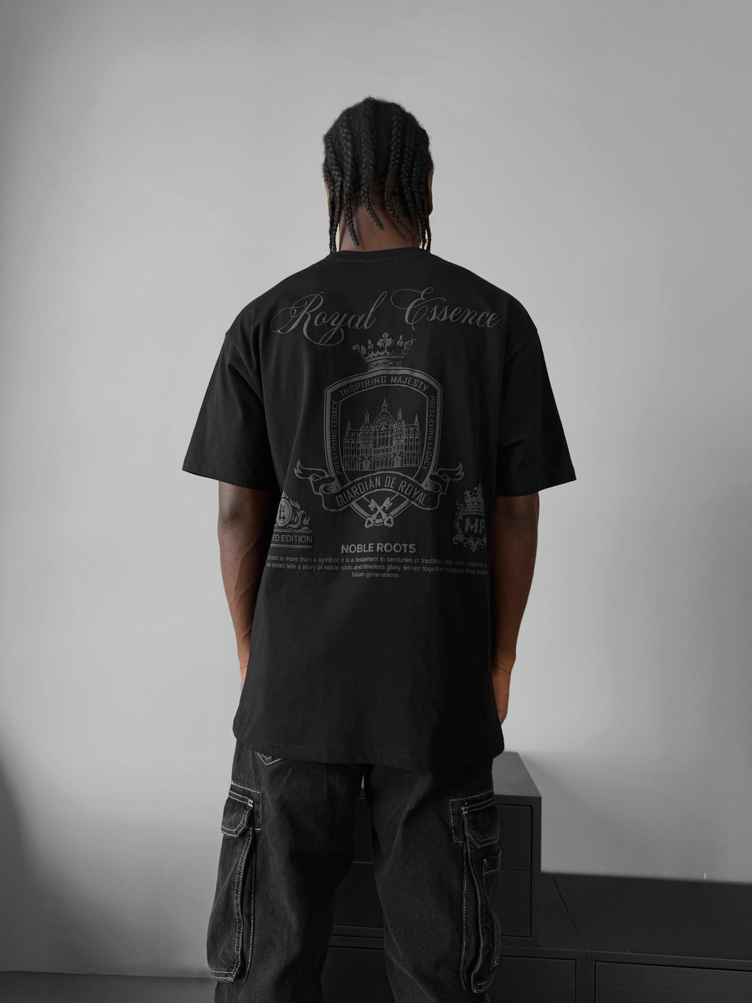 Oversize Royale Essence T-shirt - Svart