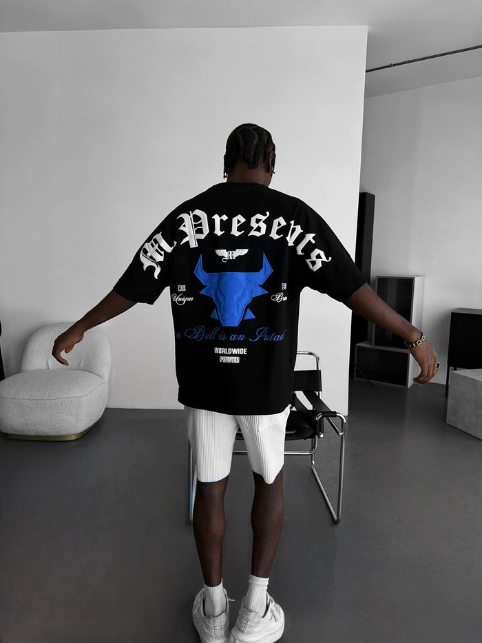 Oversize Bull Worldwide T-shirt - Svart och Saks