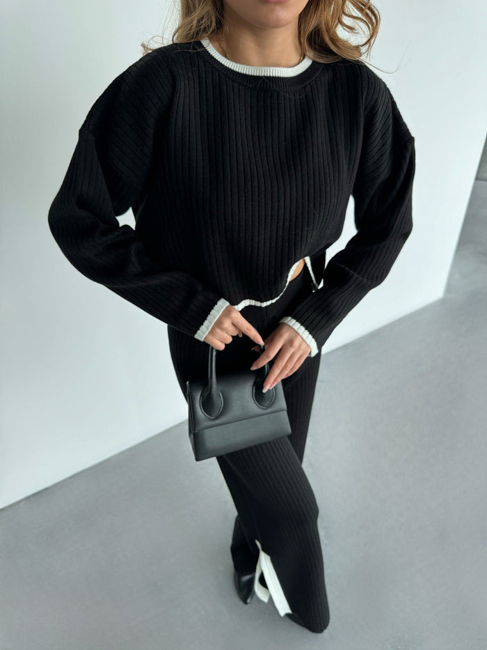 Kort Detaljer Stickad Pullover - Svart