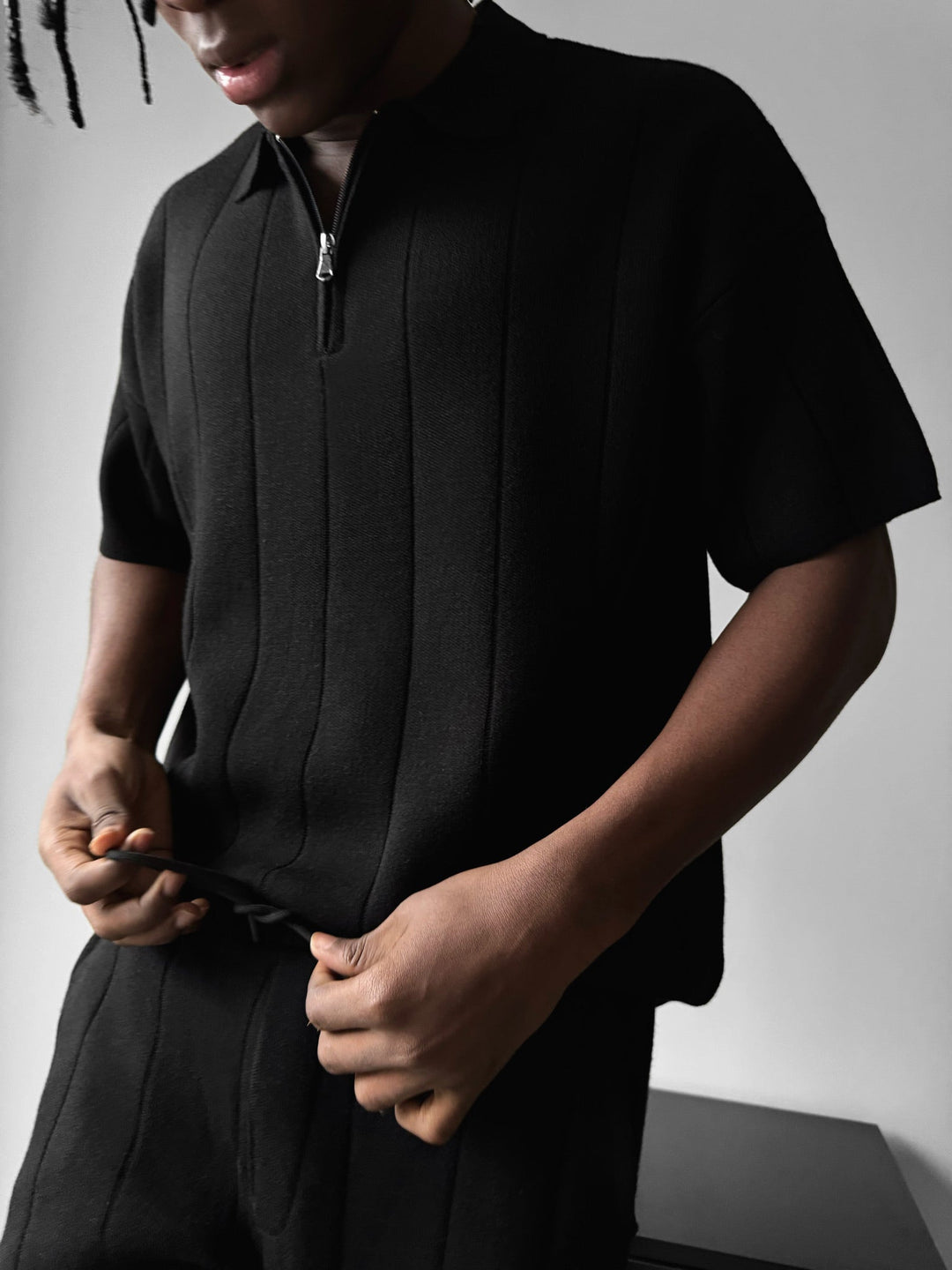 Lös Passform Linjekrage Stickad T-Shirt - Svart