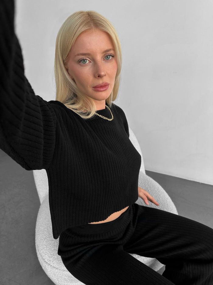 Kort Stickad Pullover - Svart