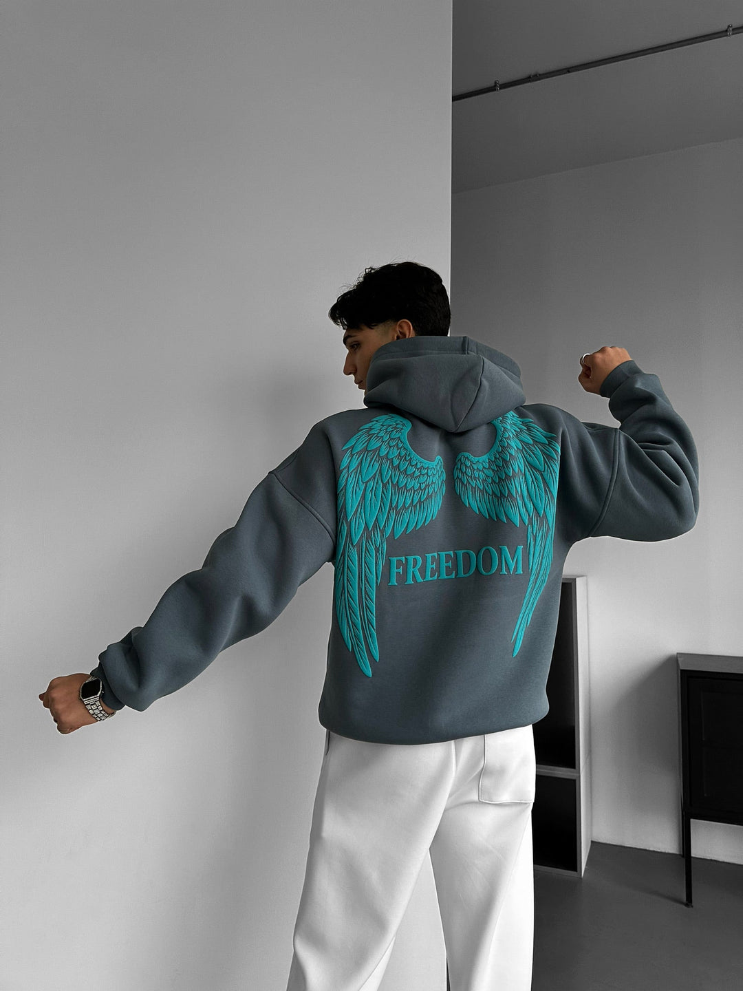 Oversize Freedom Hoodie - Stormigt Väder