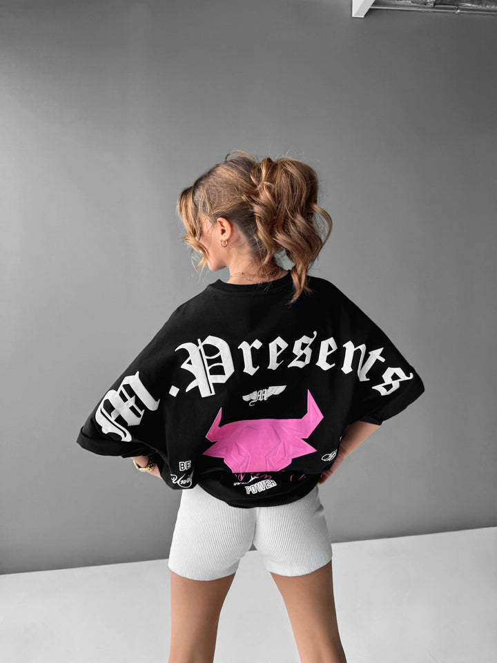 Oversize Bull Worldwide T-shirt - Svart och Lila