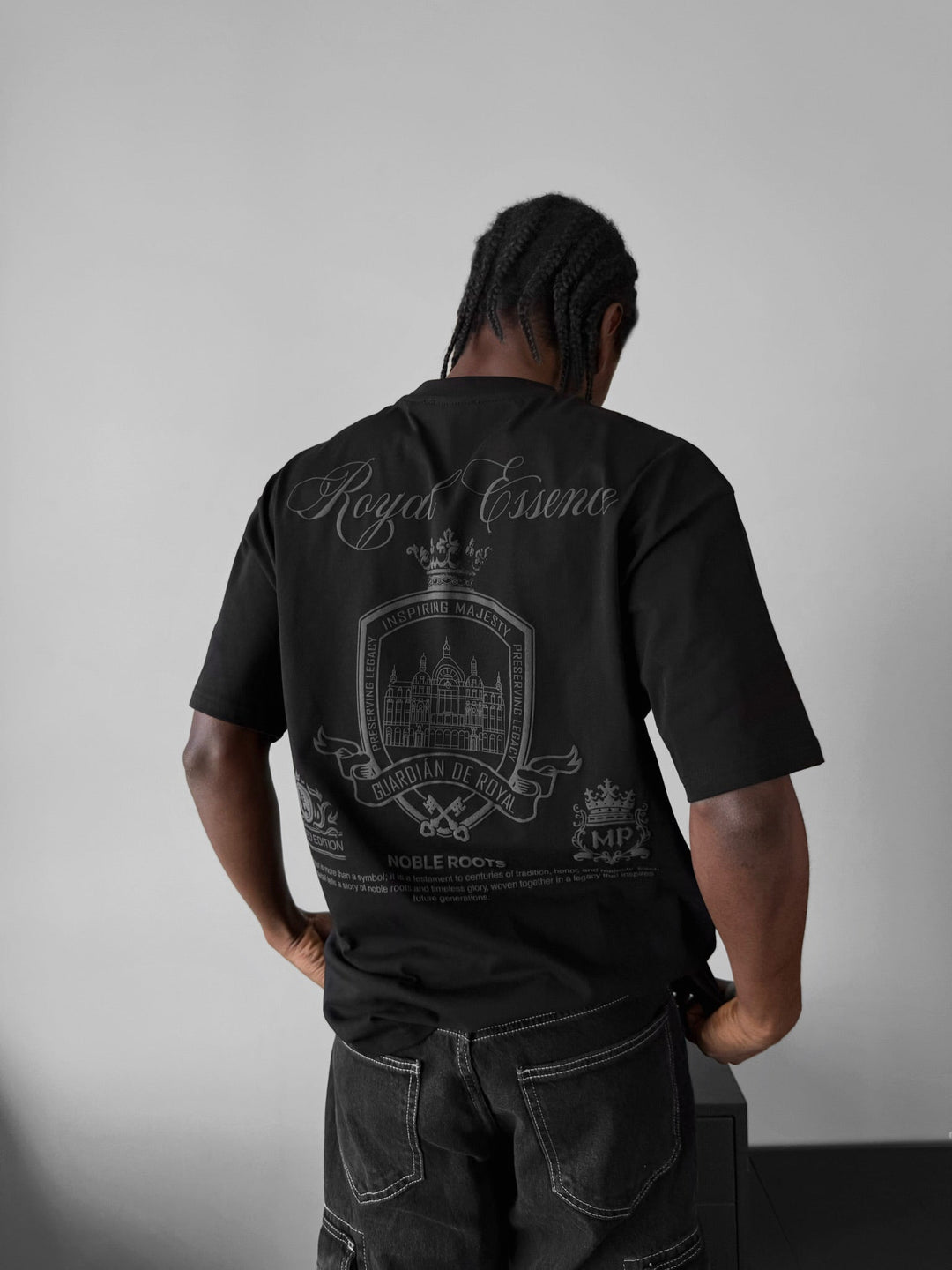 Oversize Royale Essence T-shirt - Svart