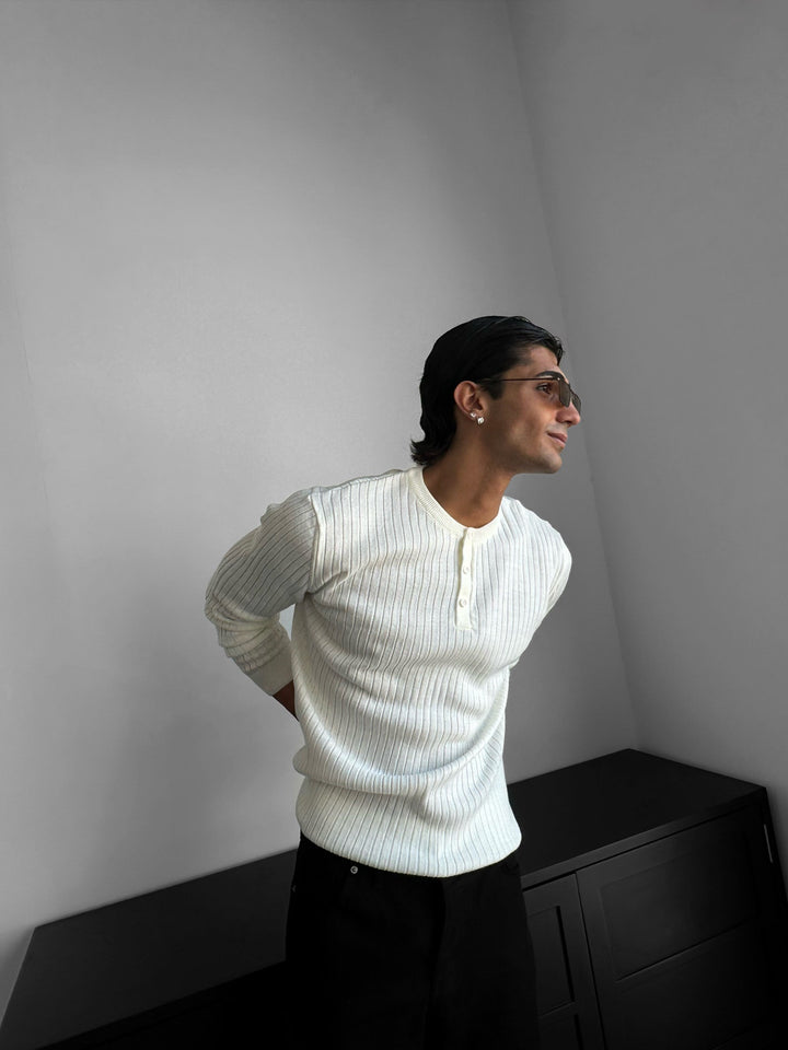 Slim Fit Knappstickad Tröja - Ecru
