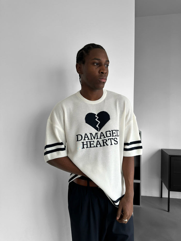 Regular Fit Skadade Hjärta Stickad T-shirt - Ecru