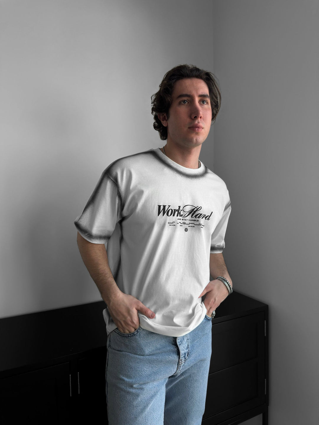 Oversize Skuggad Arbete Hårt T-shirt - Ecru