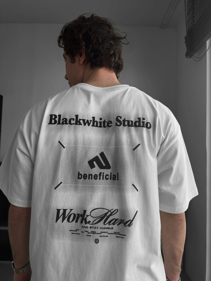 Oversize Fördelaktig T-shirt - Ecru
