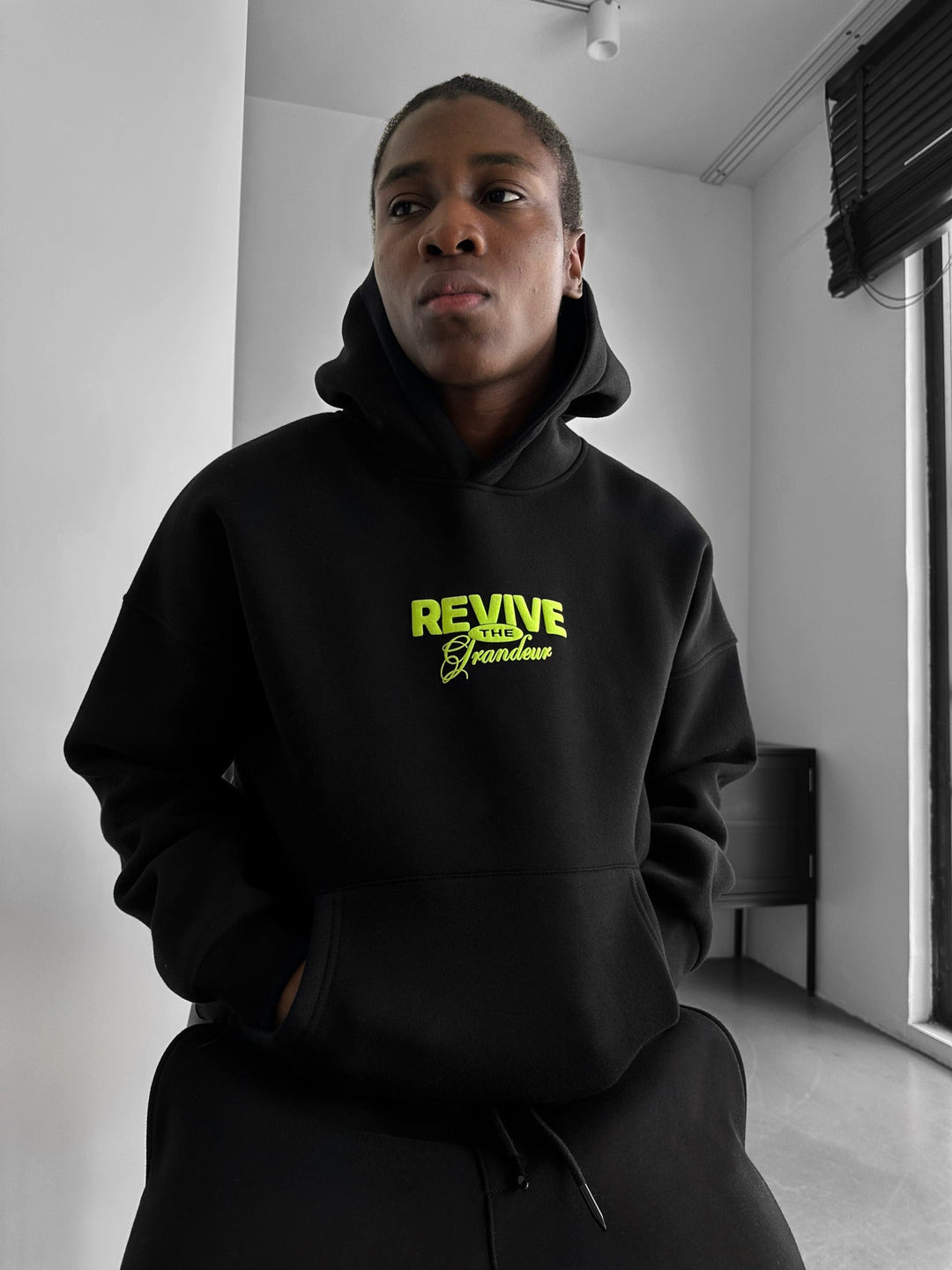 Oversize Revive Hoodie - Svart