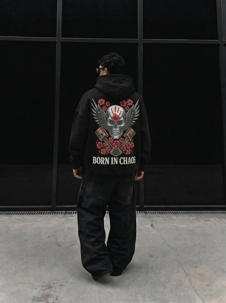 Oversize Skeleton Born in Chaos Hoodie - Svart