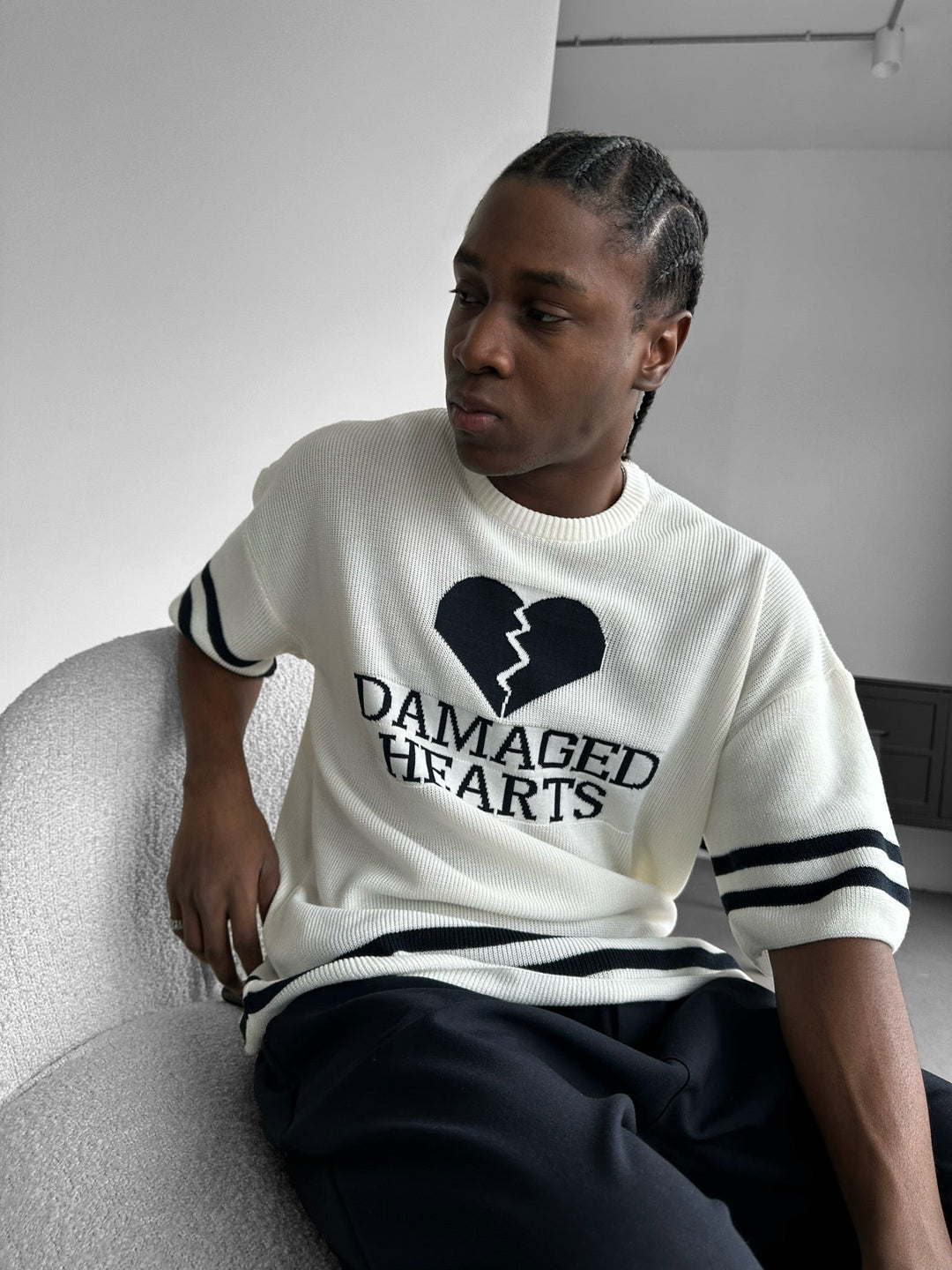 Regular Fit Skadade Hjärta Stickad T-shirt - Ecru