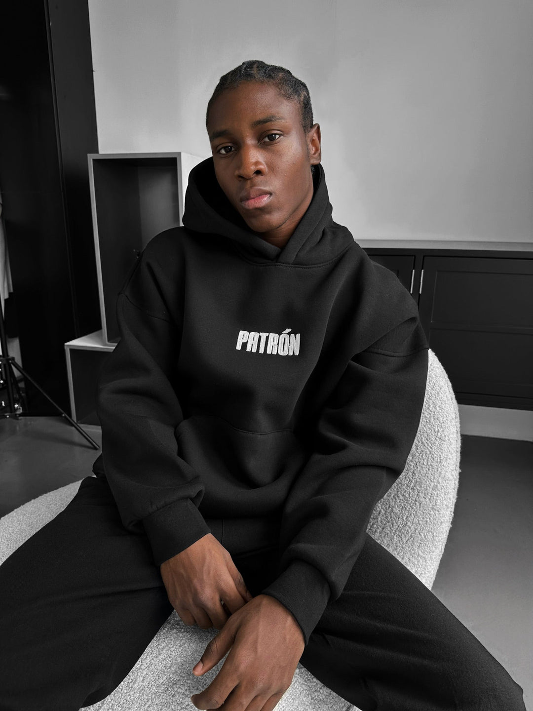 Oversize Detaljerad Patron Hoodie - Svart och Vit