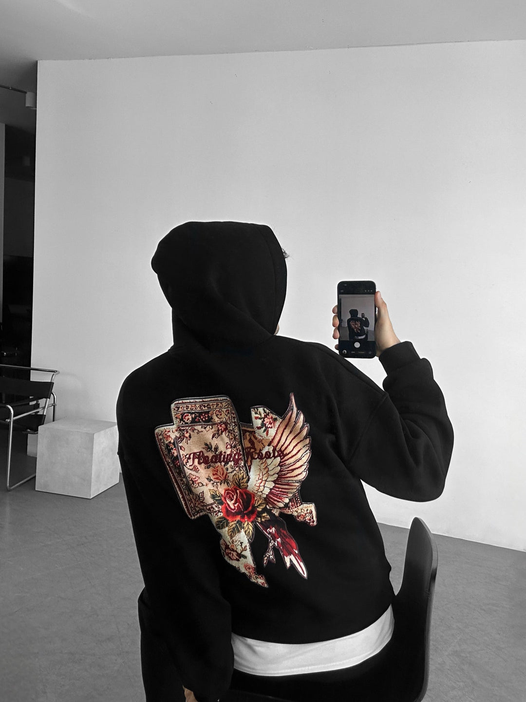 Oversize Flytande Rötter Hoodie - Svart