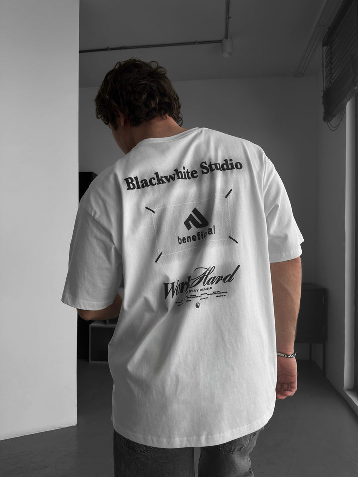 Oversize Fördelaktig T-shirt - Ecru