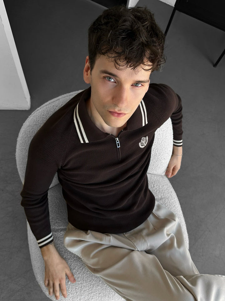 Slim Fit Halvdraget Broderat Polo Tröja - Mörkbrun