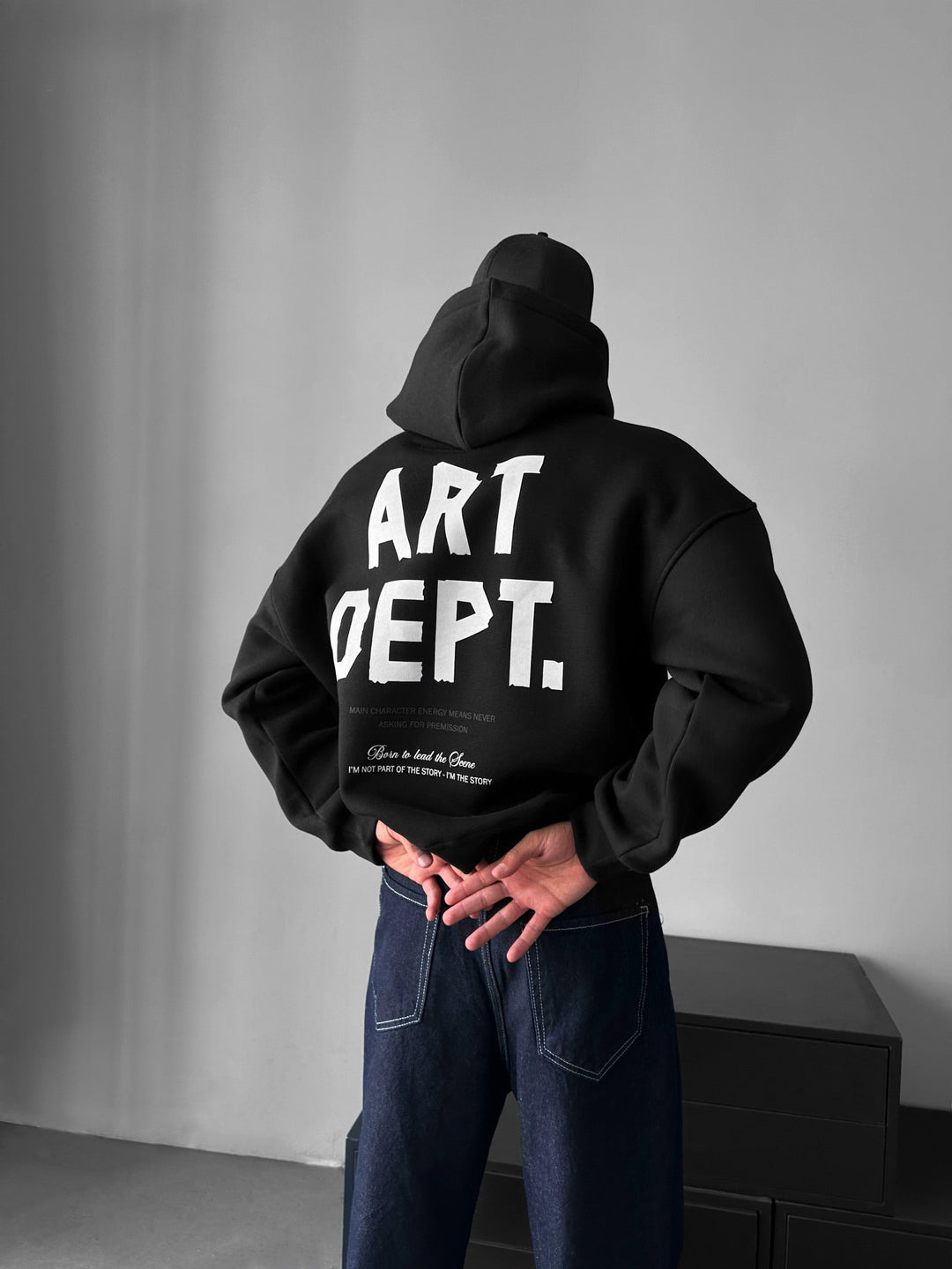 Oversize Art Dept. Hoodie - Svart