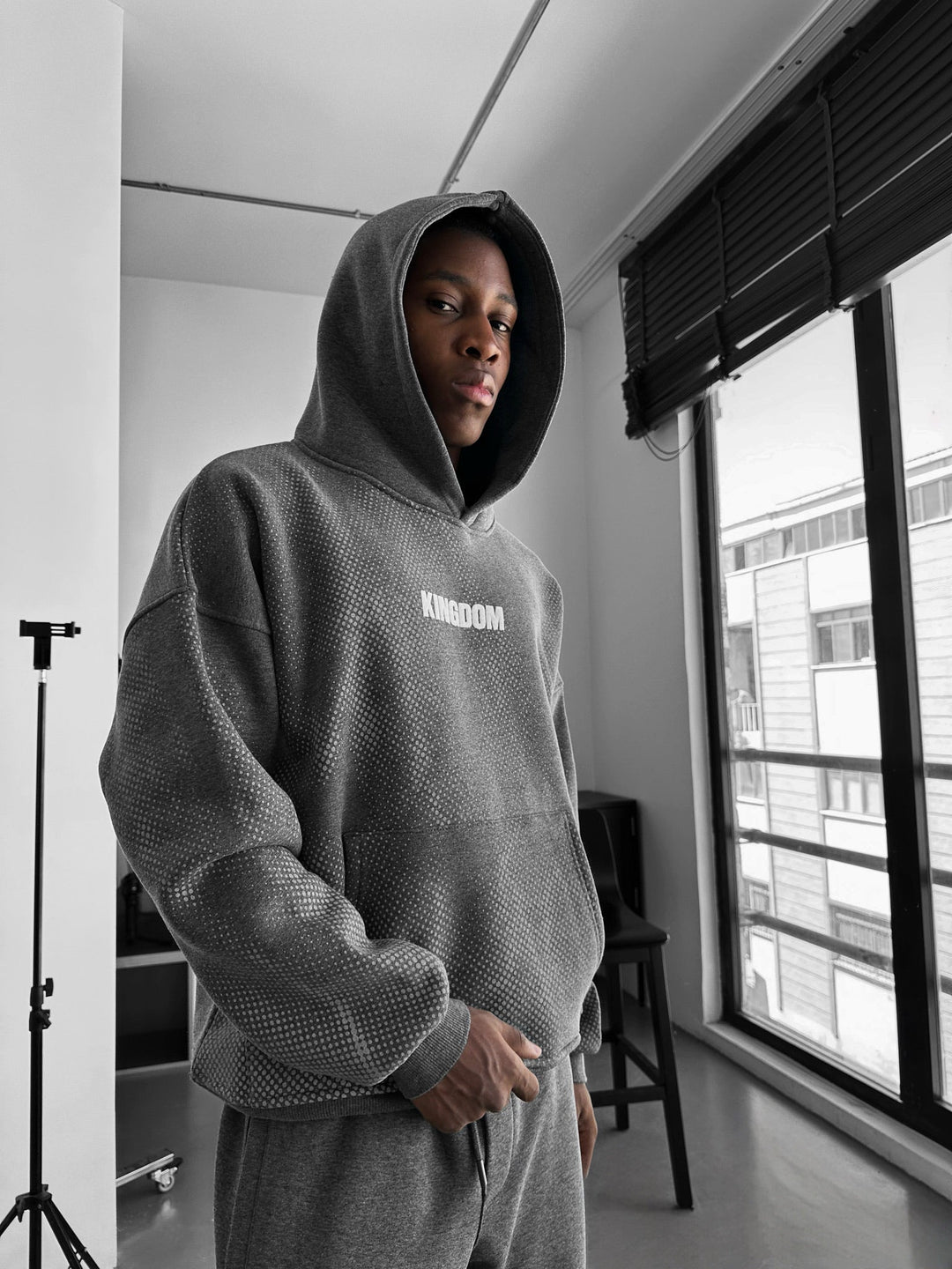 Oversize Kingdom Hoodie - Antracit Melange och Vit
