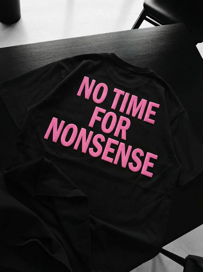 Oversize Nonsense T-shirt - Svart och Lila