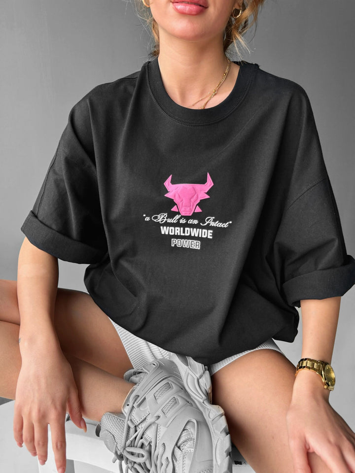 Oversize Bull Worldwide T-shirt - Svart och Lila
