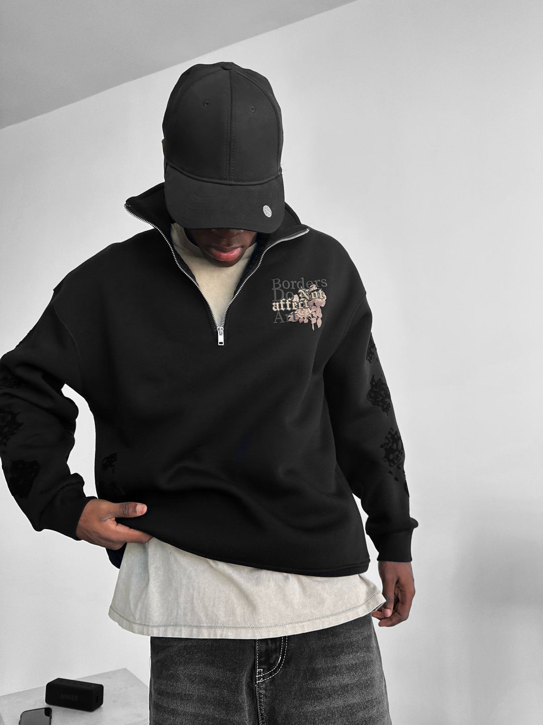 Oversize Halvdraget Grafisk Sweatshirt - Svart