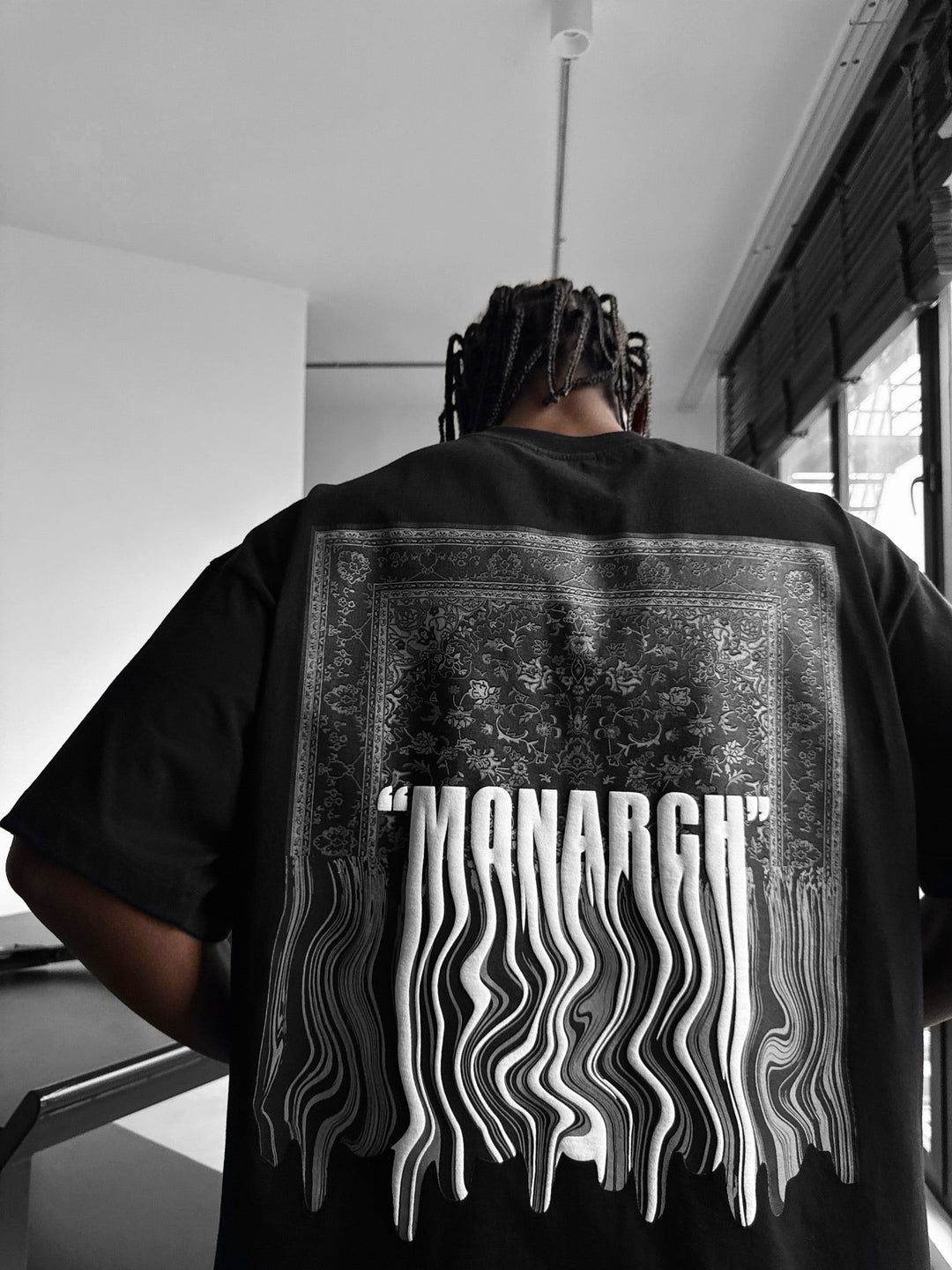 Oversize Monarch T-Shirt - Svart och Vit