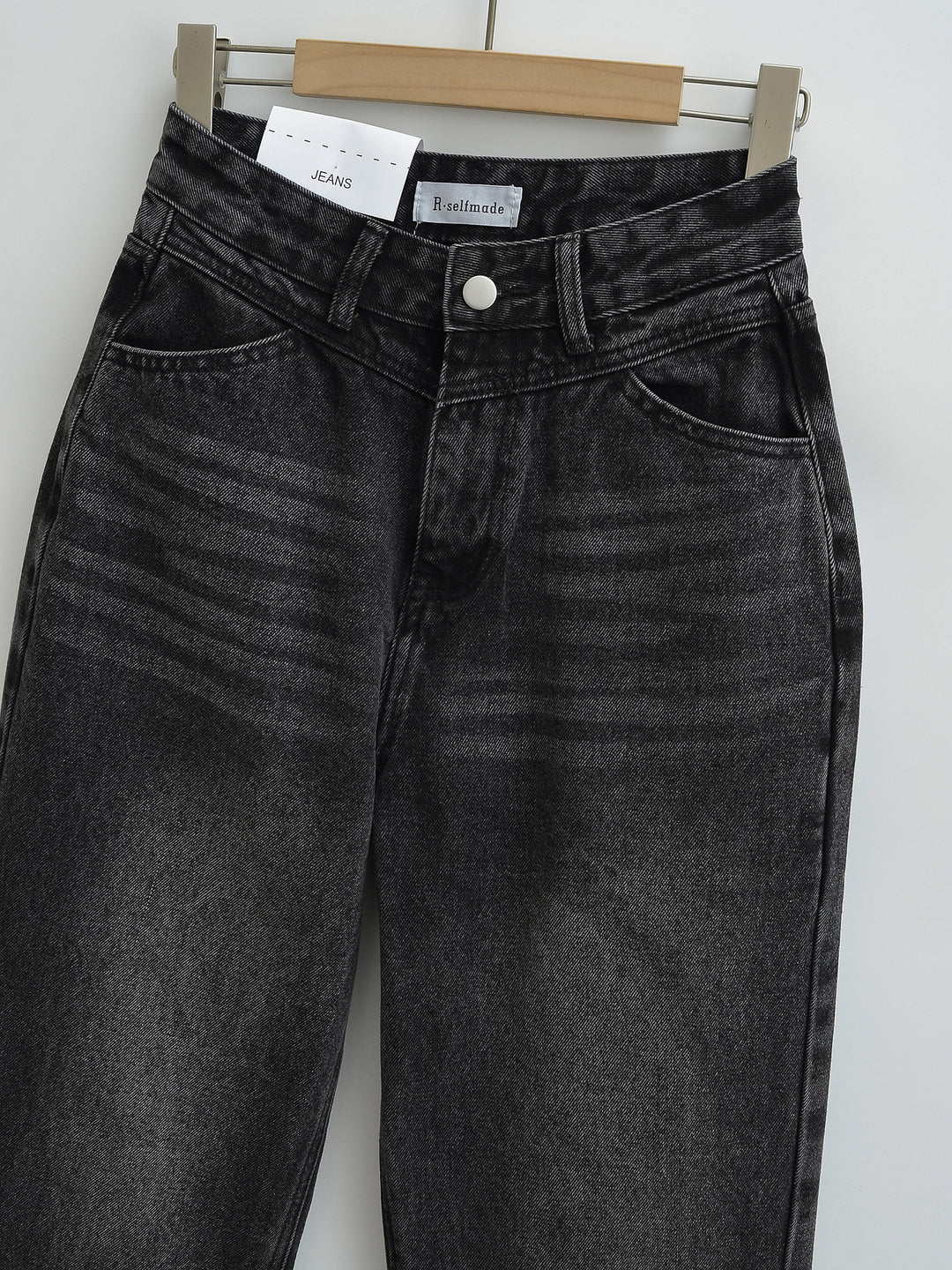 Dammjeans med hög midja, tvättad effekt och vid ben
