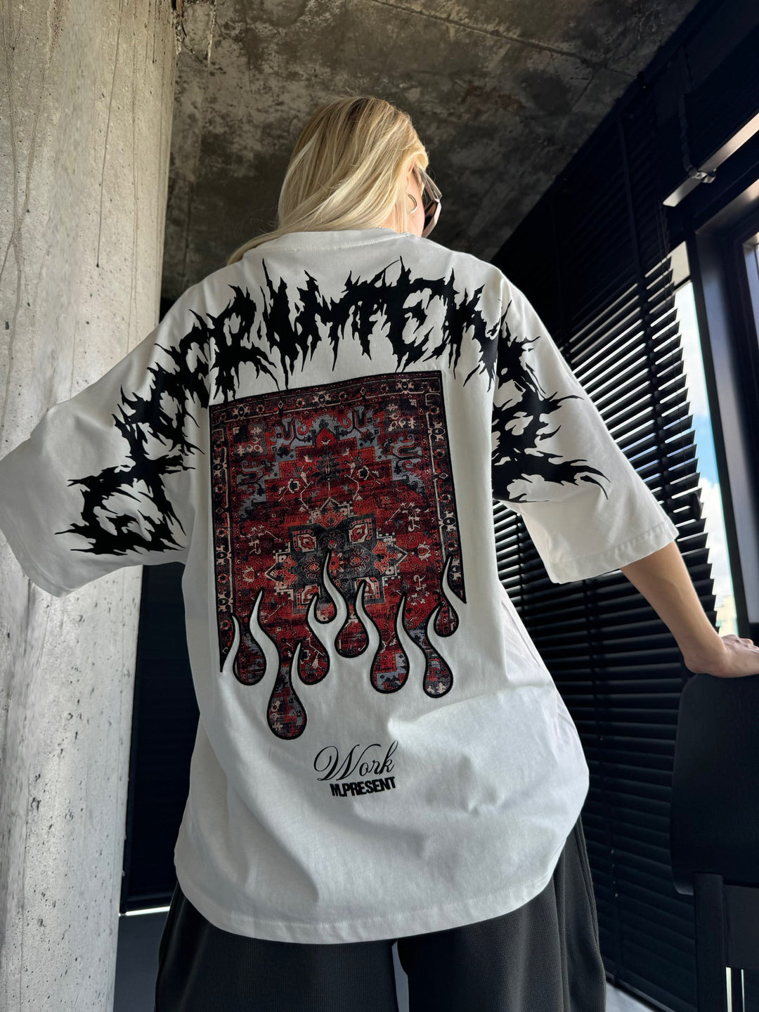 Oversize Experimentell T-Shirt - Ecru