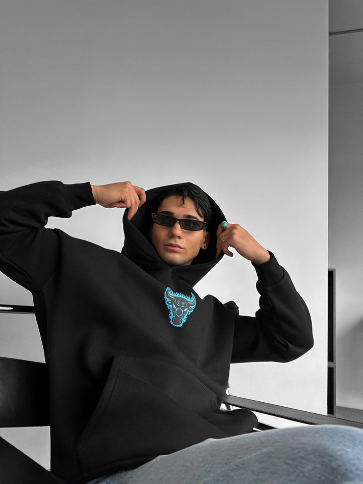 Oversize Bull Fearless Hoodie - Svart och Blå