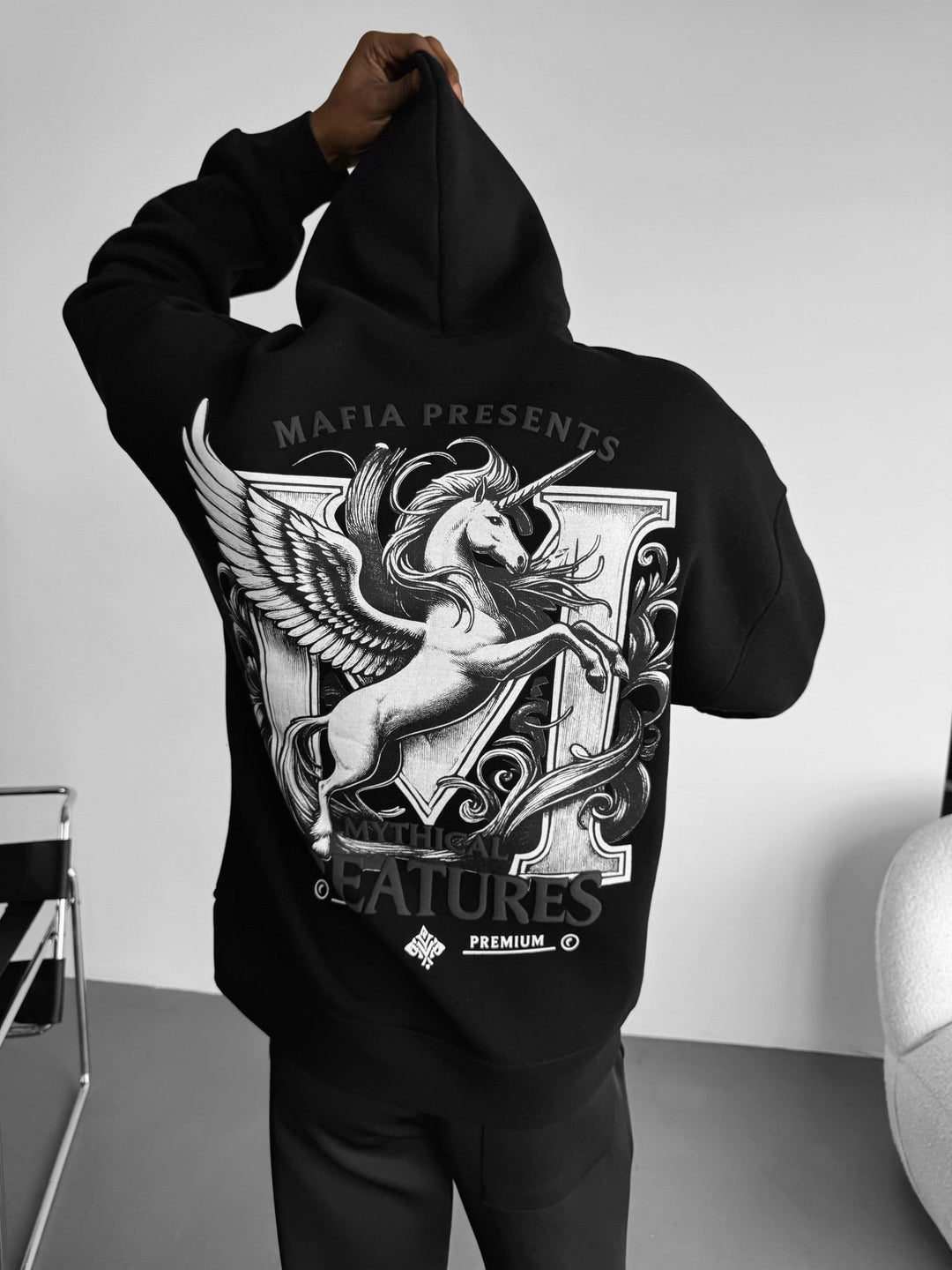Oversize Creatures Hoodie - Svart